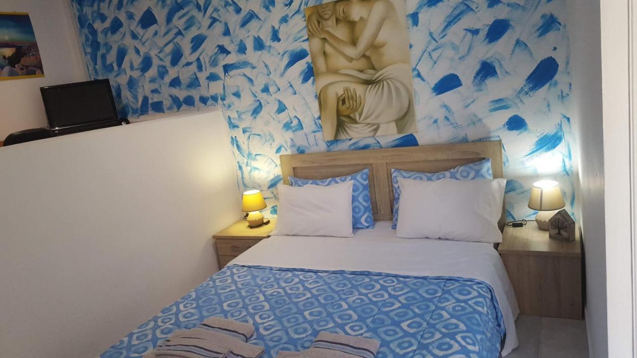 Santorini Pleasure Studios Fira  Luaran gambar
